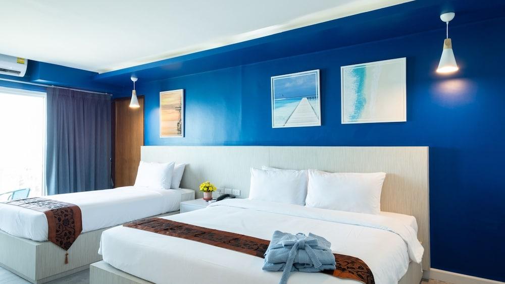 Royal Phala Cliff Beach Resort Ban Chang  Exterior photo