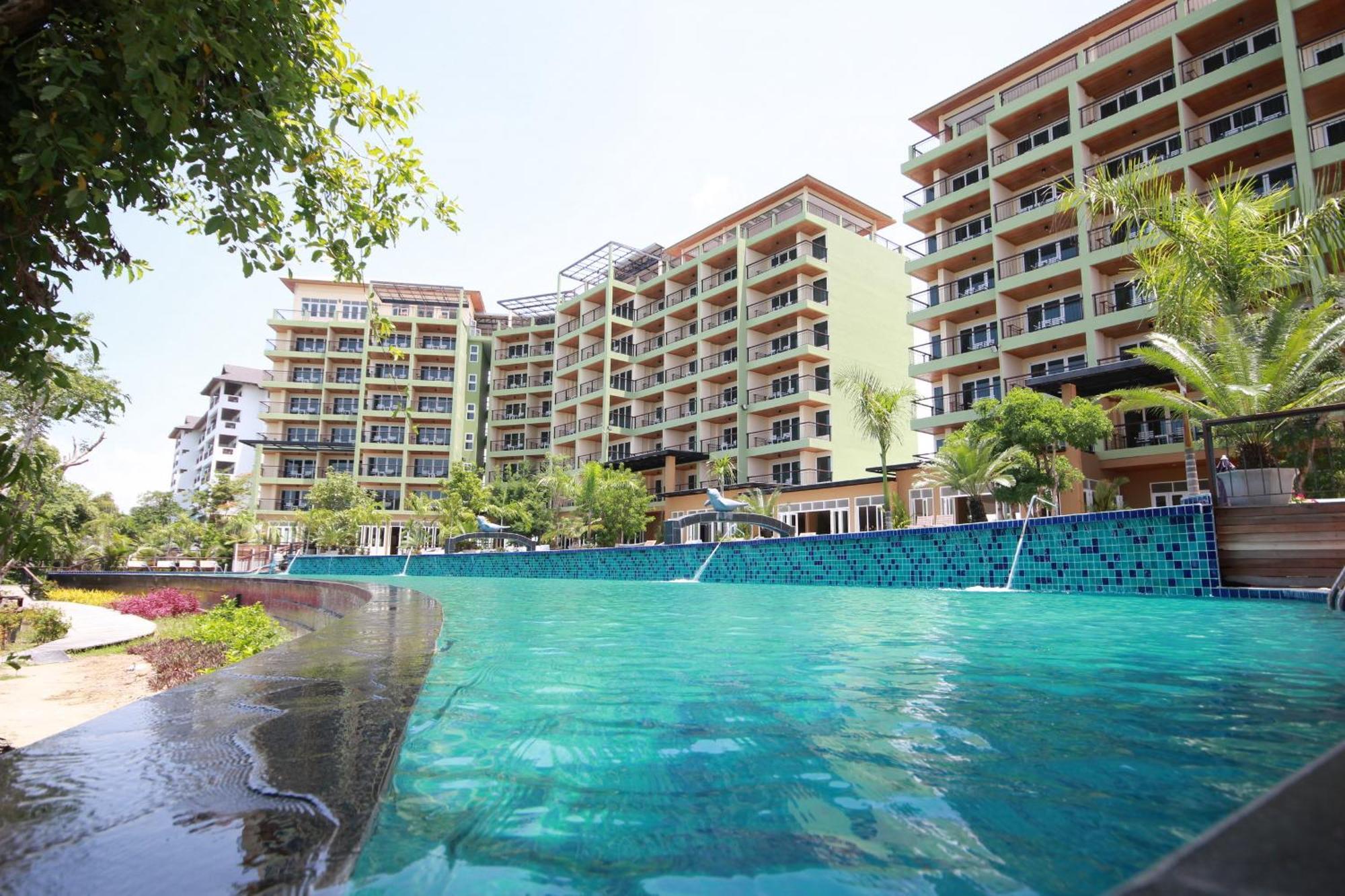 Royal Phala Cliff Beach Resort Ban Chang  Exterior photo