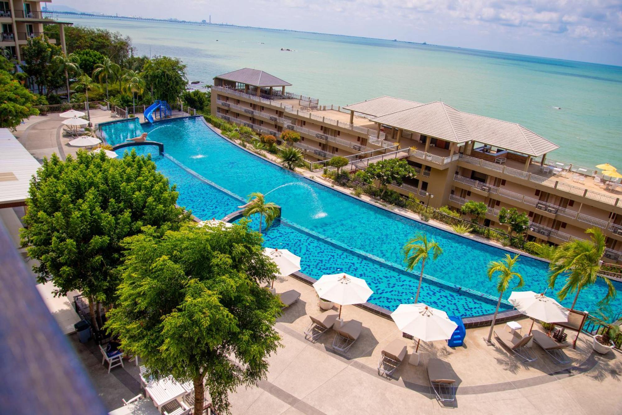 Royal Phala Cliff Beach Resort Ban Chang  Exterior photo