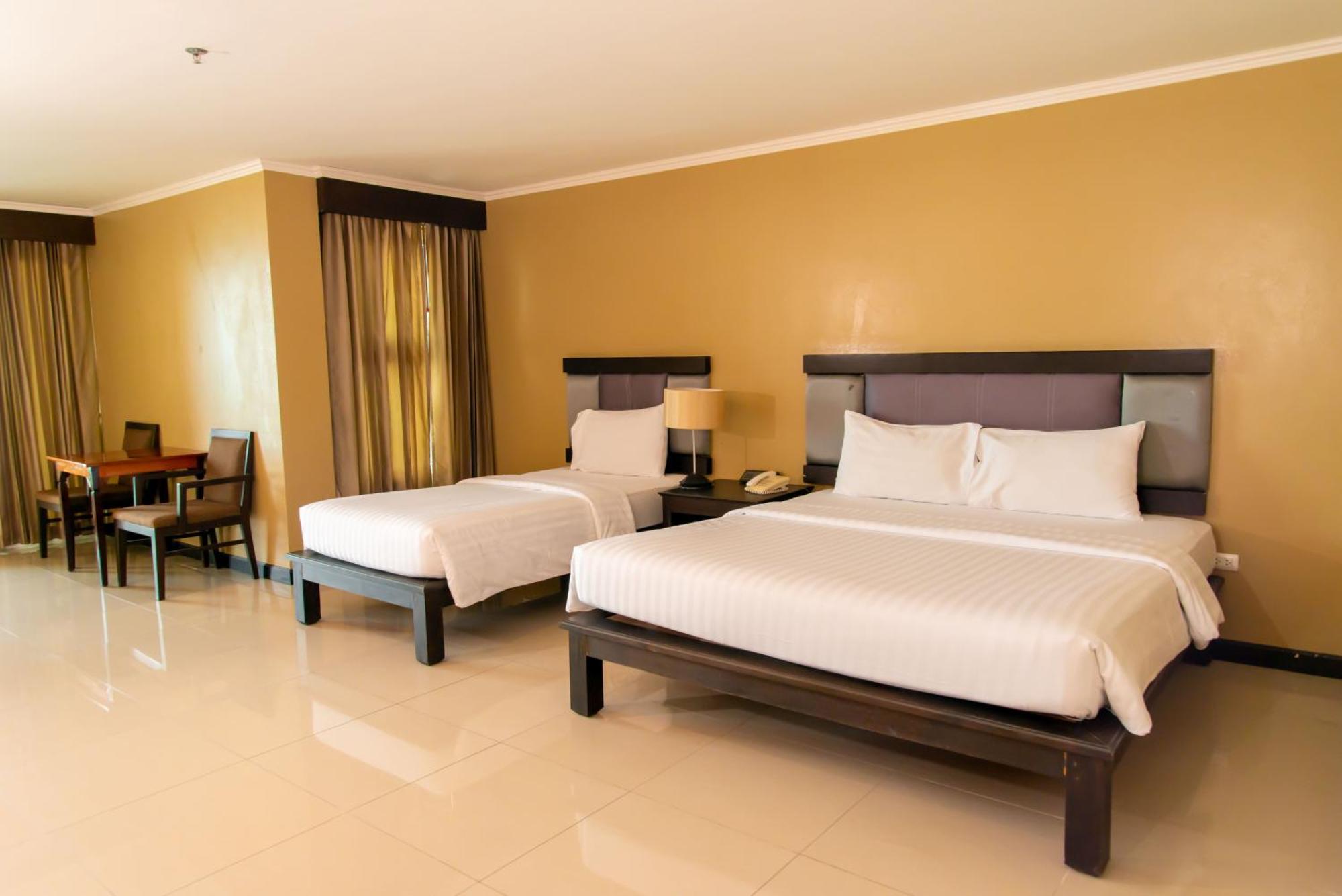 Royal Phala Cliff Beach Resort Ban Chang  Exterior photo