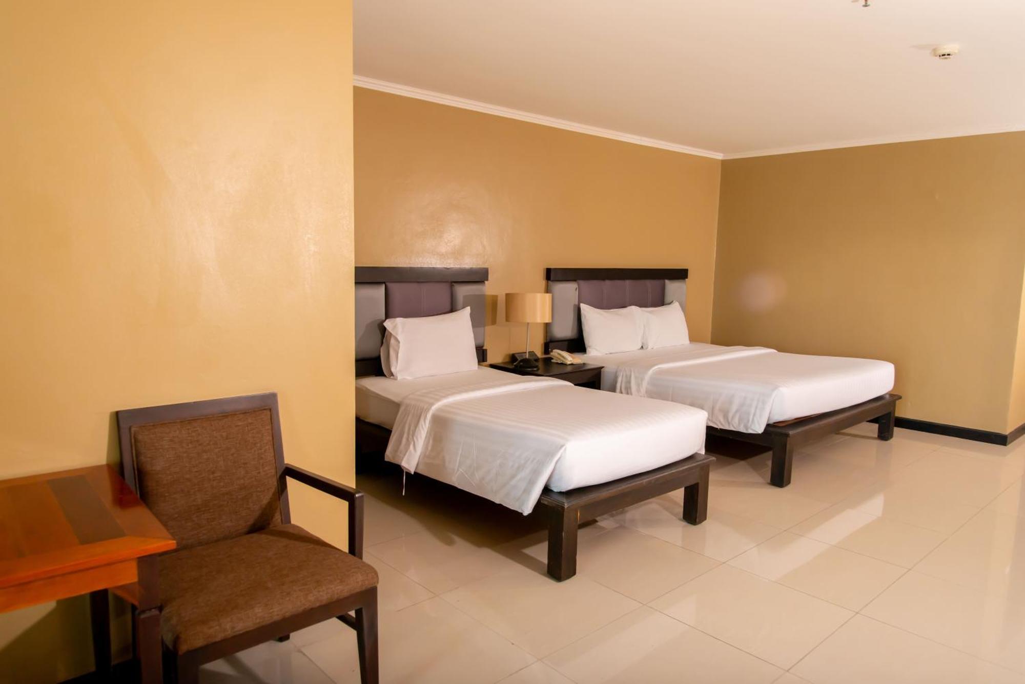 Royal Phala Cliff Beach Resort Ban Chang  Exterior photo